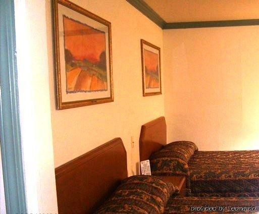Town And Country Inn Санта-Марія Номер фото